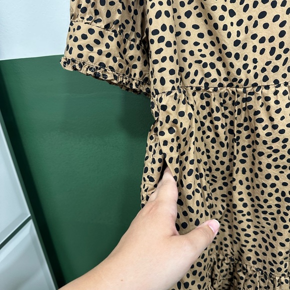 J Crew Swing Dress - Mini Ruffled Tiered Dotted Tan and Black Loose Fit Leopard - Picture 10 of 11